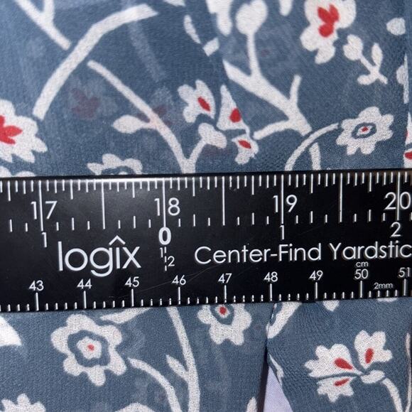 Ann Taylor Loft Floral Blue Women's Ruffle Top XS - Picture 6 of 8